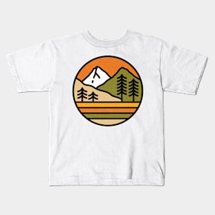 Mountain explore Kids T-Shirt